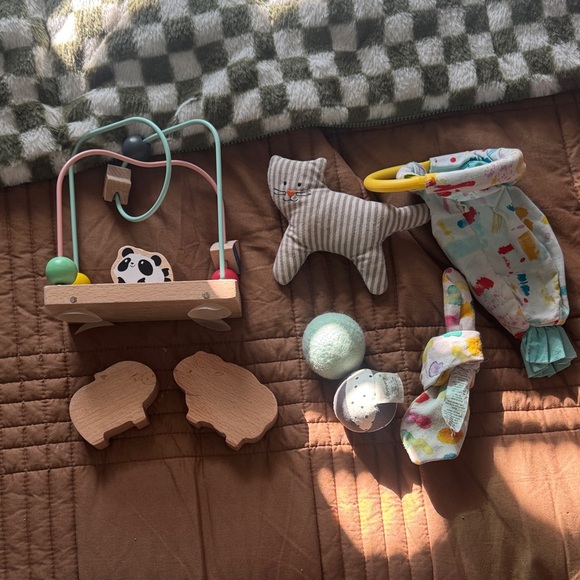 LOVEVERY Other - Infant Toy Bundle Natural Materials Kiwico Lovevery Balls Bead Maze Animals